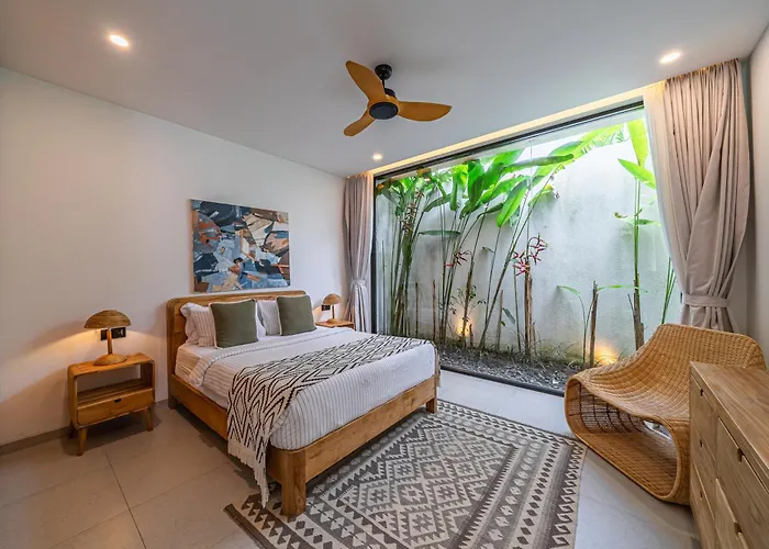 Tropical Bliss 3br In ウルワツ