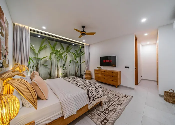 Tropical Bliss 3br In Villa Uluwatu